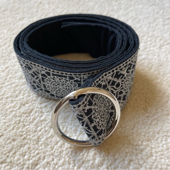 Talbots Embroidered Fabric Belt Black & Silver Buckle Size Small 38” - Picture 9 of 9